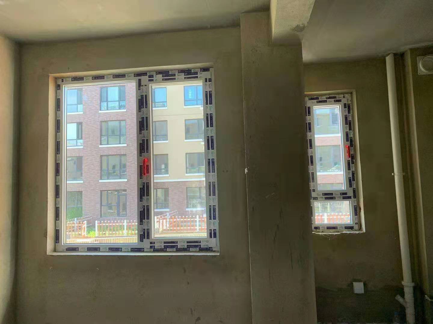 铝合金门窗 铝合金门窗